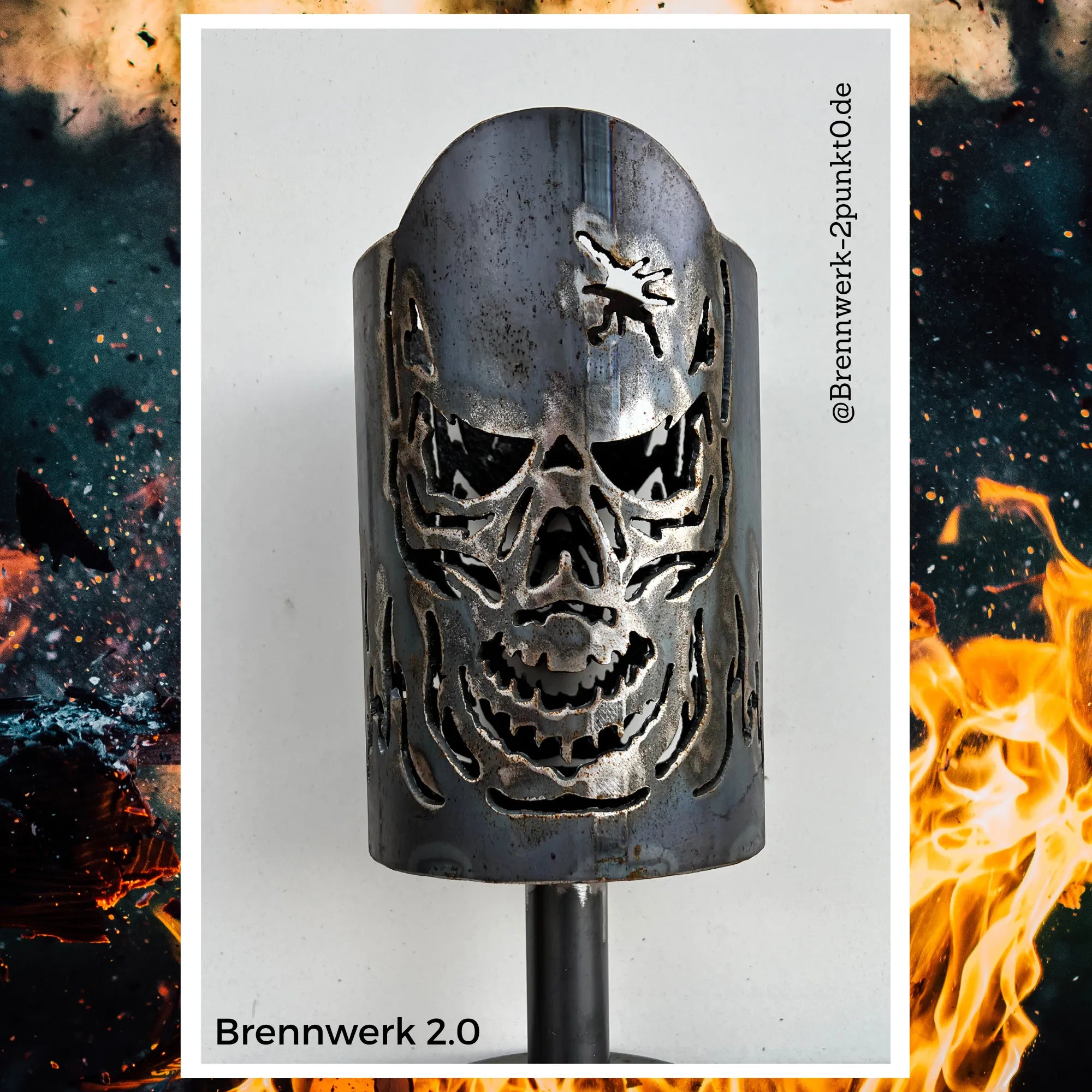 Gartenfackel – Totenkopf 2-fach